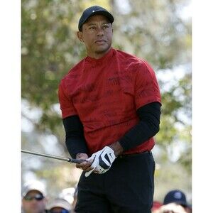 Nike Dri-FIT ADV Tiger Woods Mock Neck Golf Shirt Red DJ6842-687 Mens Medium EUC